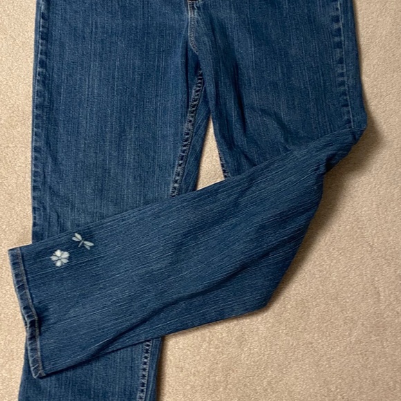 Jeans - Picture 2 of 8